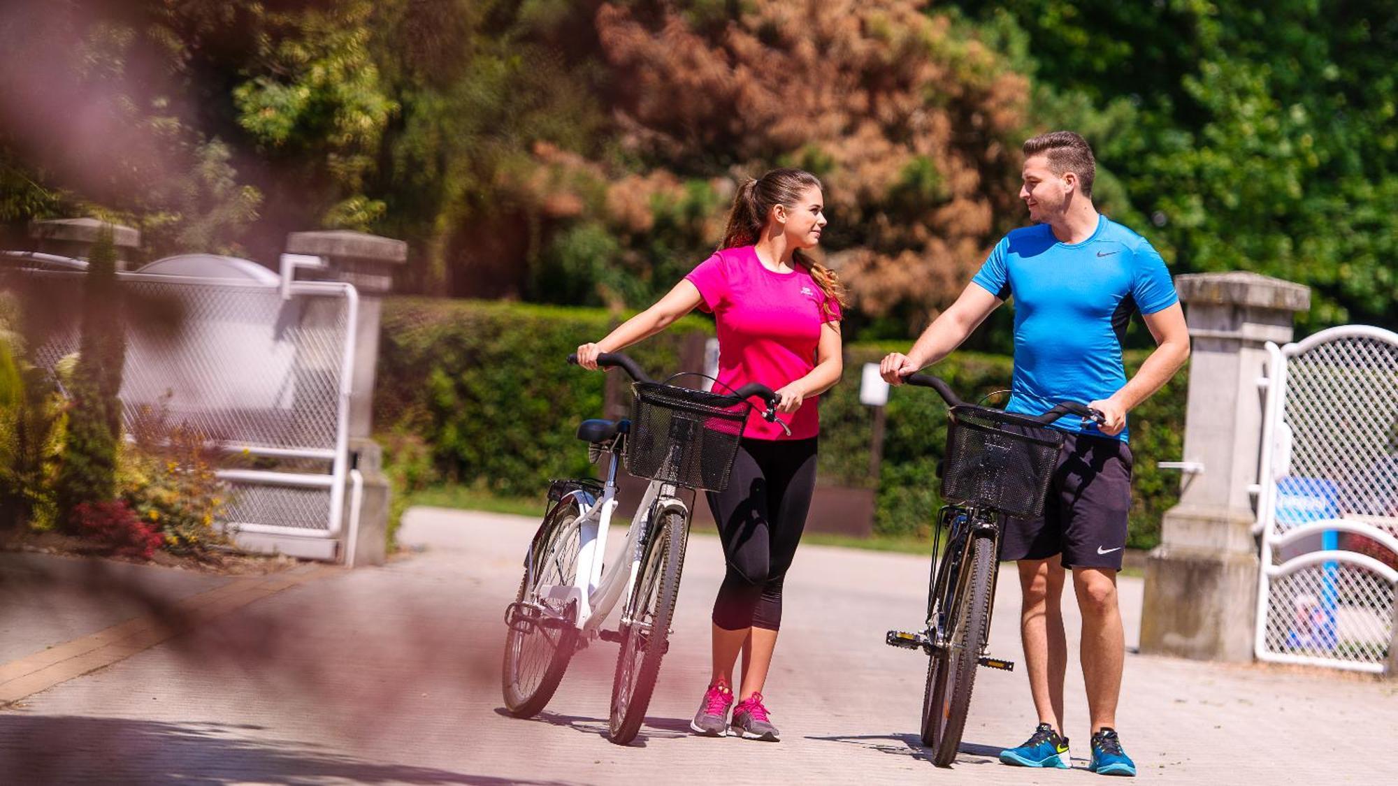 Liget Wellness Es Konferencia Hotel Szarvas Zewnętrze zdjęcie