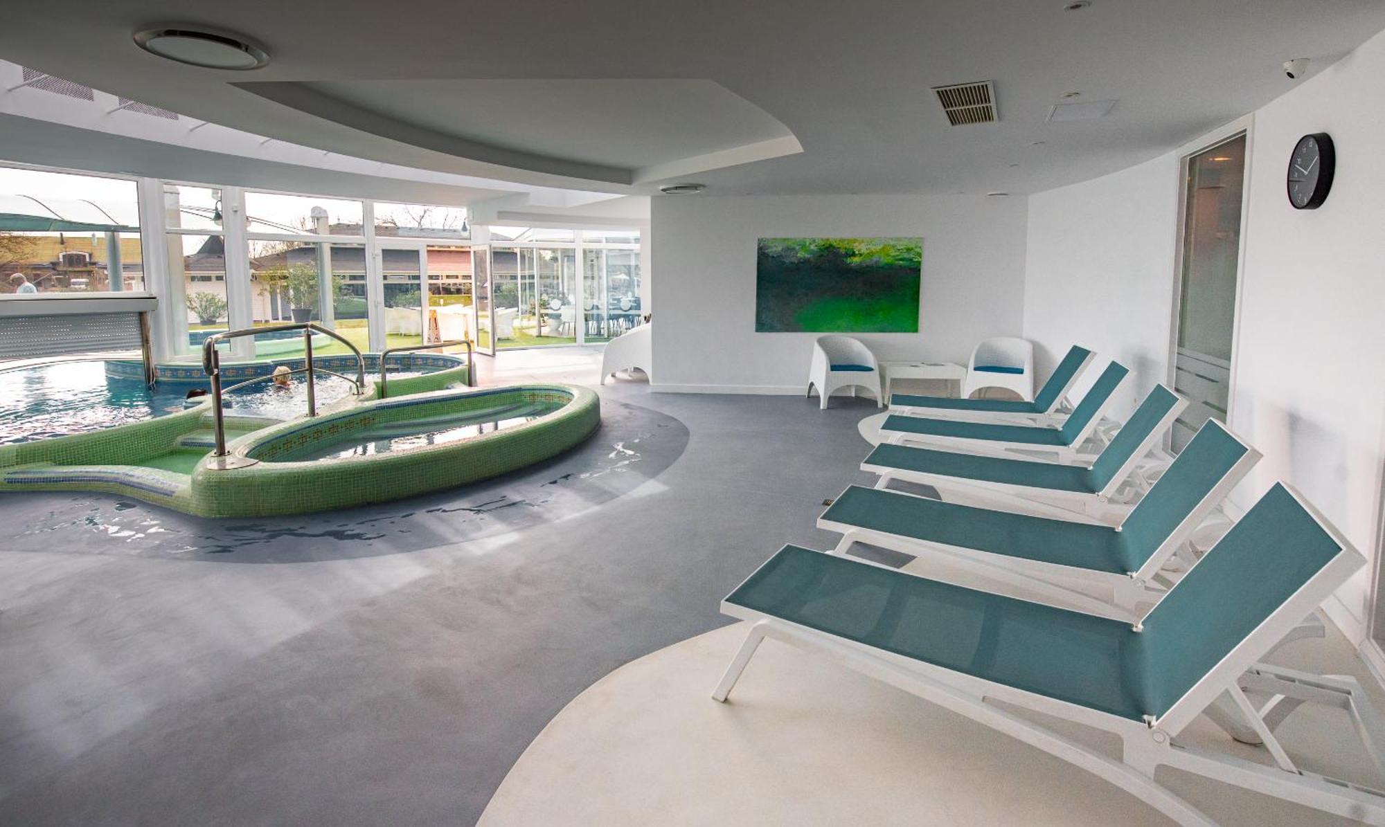 Liget Wellness Es Konferencia Hotel Szarvas Zewnętrze zdjęcie