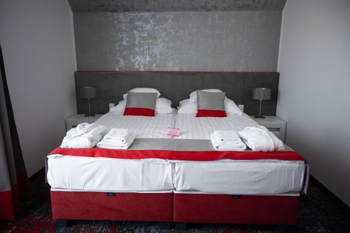 Liget Wellness Es Konferencia Hotel Szarvas Zewnętrze zdjęcie